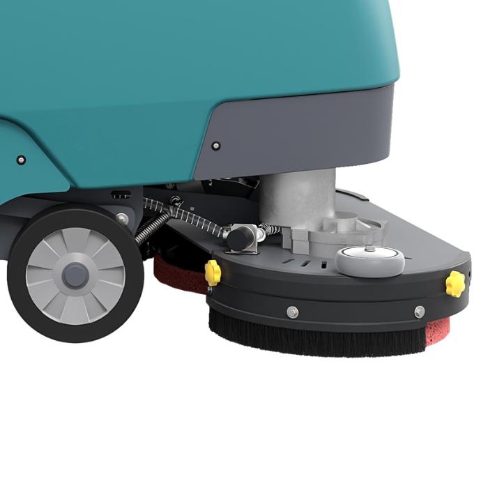 Tennant T360 Floor Scrubber